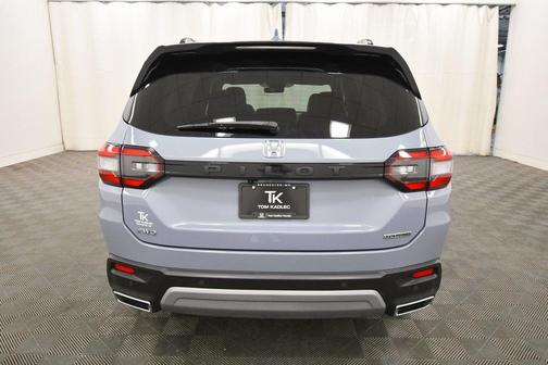 2023 Honda Pilot Touring 8-Passenger