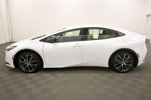2023 Toyota Prius XLE