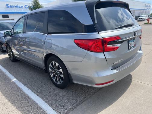 Silver 2021 Honda Odyssey EX-L