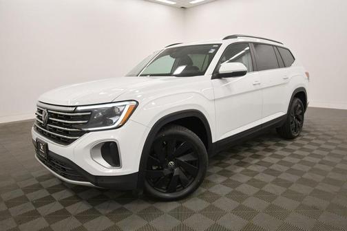 2024 Volkswagen Atlas 2.0T SE w/Technology 4MOTION