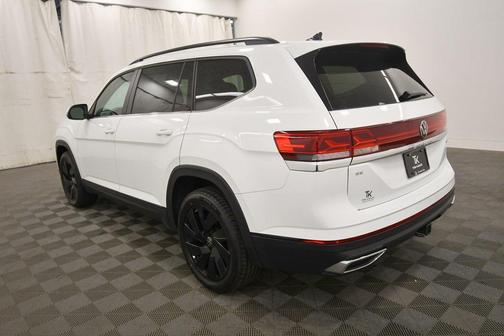2024 Volkswagen Atlas 2.0T SE w/Technology 4MOTION