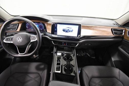 2024 Volkswagen Atlas 2.0T SE w/Technology 4MOTION