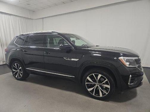 2025 Volkswagen Atlas 2.0T SEL Premium R-Line 4MOTION