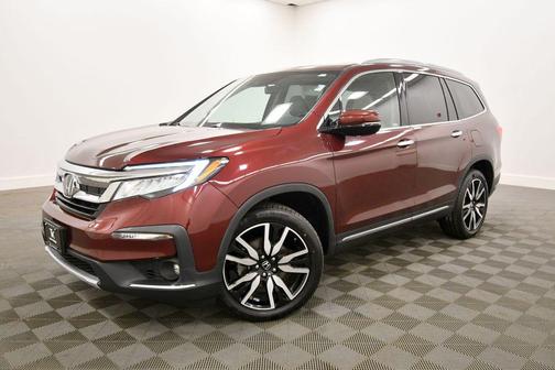 Dark Red 2022 Honda Pilot Touring 8-Passenger