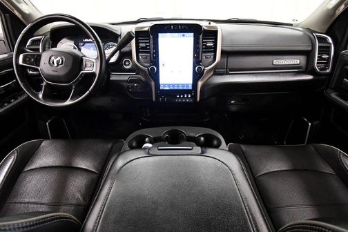 Billet Silver Metallic Clearcoat 2024 RAM 2500 Laramie