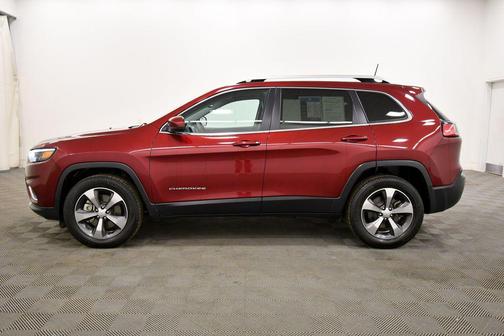 Velvet Red Pearlcoat 2019 Jeep Cherokee Limited