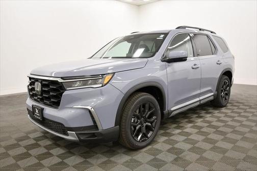 2025 Honda Pilot Touring 8-Passenger
