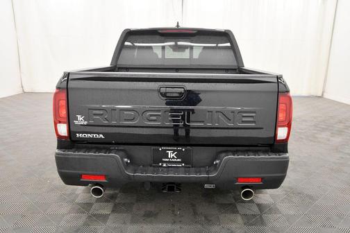 Crystal Black Pearl 2026 Honda Ridgeline RTL