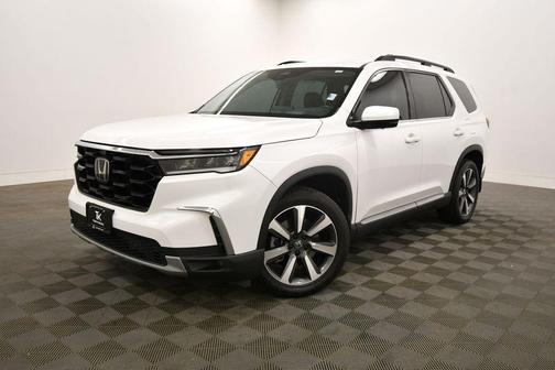 Platinum White Pearl 2025 Honda Pilot Elite