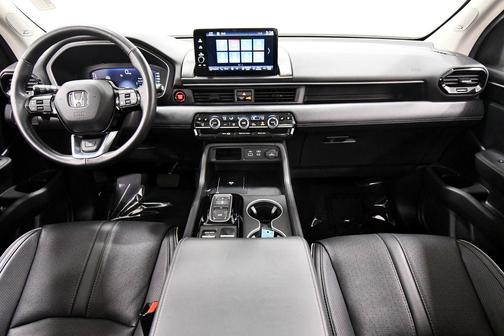 Platinum White Pearl 2025 Honda Pilot Elite