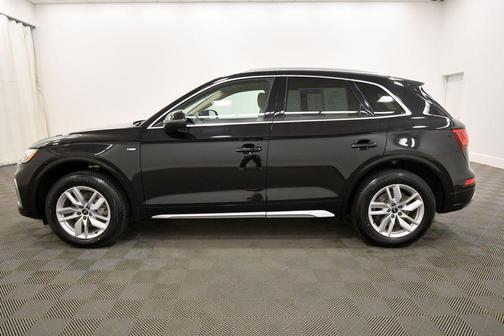Black Metallic 2023 Audi Q5 45 S line Premium
