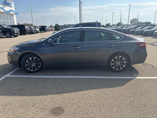 2016 Toyota Avalon XLE Premium