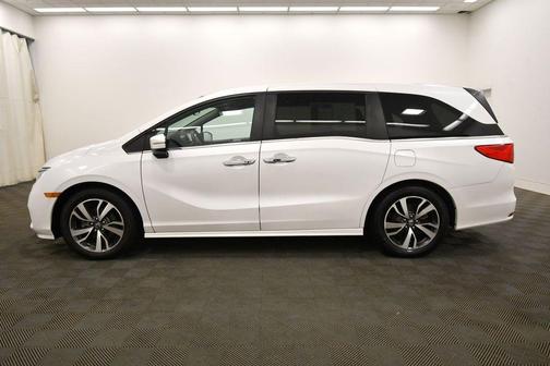 Platinum White Pearl 2023 Honda Odyssey Touring