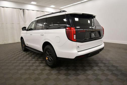 Oxford White 2025 Ford Expedition Tremor