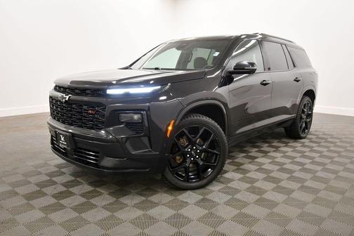 Mosaic Black Metallic 2024 Chevrolet Traverse RS