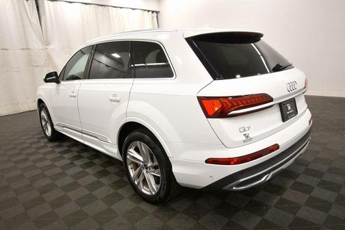 2022 Audi Q7 55 Premium Plus