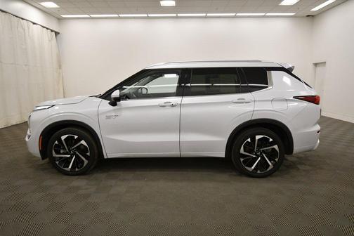 2024 Mitsubishi Outlander PHEV SEL