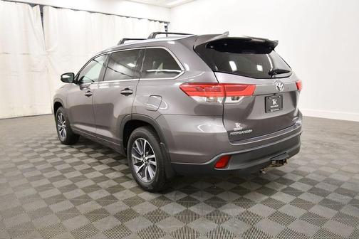 Predawn Gray Mica 2018 Toyota Highlander XLE