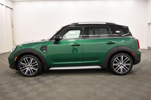 British Racing Green 2023 MINI Countryman Cooper S