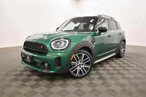 British Racing Green 2023 MINI Countryman Cooper S