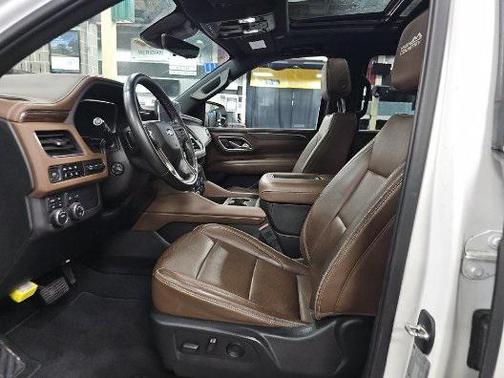 2023 Chevrolet Suburban High Country