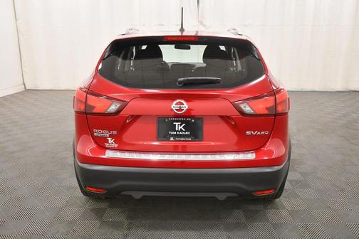 2017 Nissan Rogue Sport SV