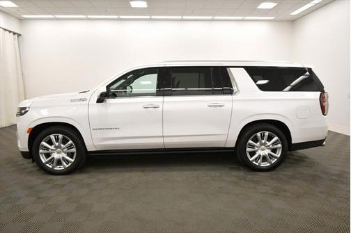 2022 Chevrolet Suburban High Country