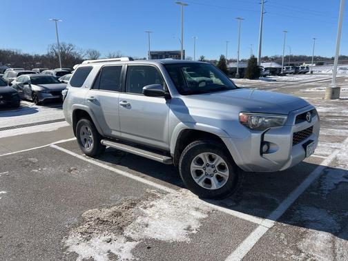 2016 Toyota 4Runner SR5
