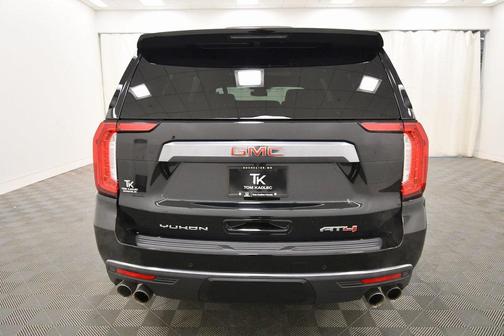 2024 GMC Yukon XL AT4