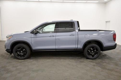 2025 Honda Ridgeline Black