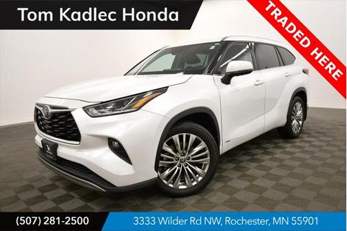 2022 Toyota Highlander Hybrid Platinum