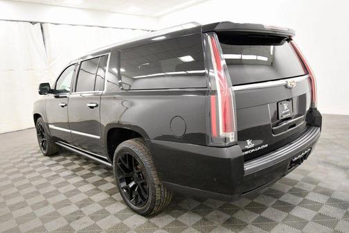 2018 Cadillac Escalade ESV Platinum