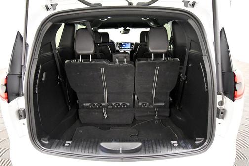 Bright White Clearcoat 2025 Chrysler Pacifica L