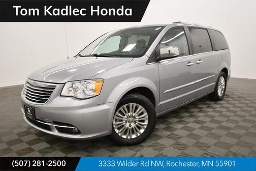 2015 Chrysler Town & Country Limited Platinum