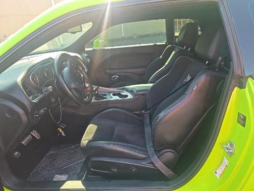 Sublime Pearlcoat 2019 Dodge Challenger R/T Scat Pack Widebody