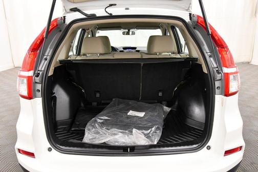 White 2015 Honda CR-V LX