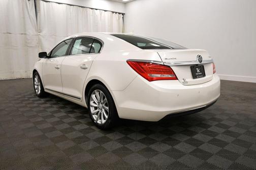 White Diamond Clearcoat 2014 Buick LaCrosse Leather