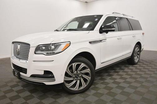 2023 Lincoln Navigator Reserve