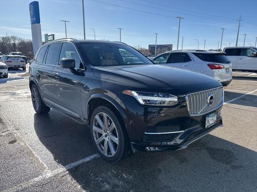 2017 Volvo XC90 T6 Inscription