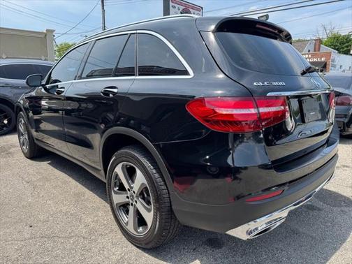 2019 Mercedes-Benz GLC 300 Base