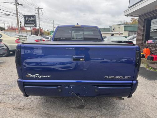 2003 Chevrolet S-10 Base