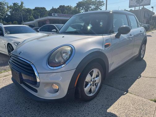 2017 MINI Hardtop Cooper