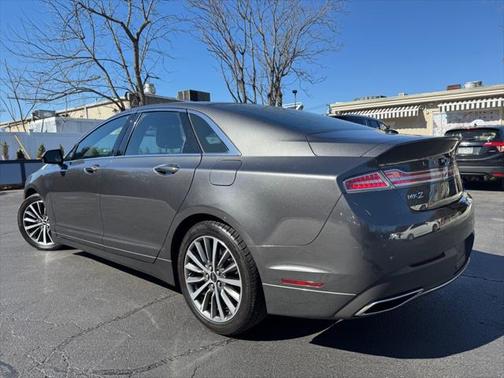 2017 Lincoln MKZ Base