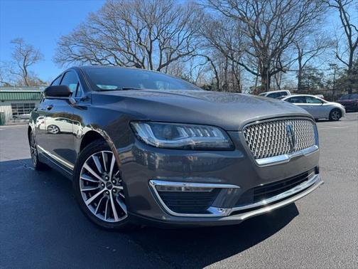 2017 Lincoln MKZ Base