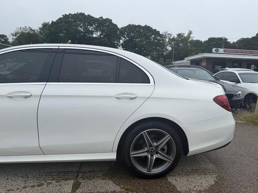 2019 Mercedes-Benz E-Class 4MATIC