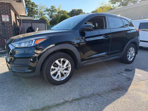 2019 Hyundai TUCSON SE