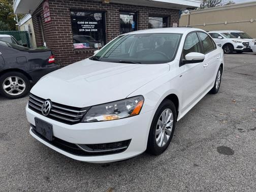 2014 Volkswagen Passat 1.8T S