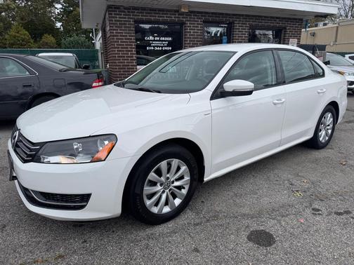 2014 Volkswagen Passat 1.8T S