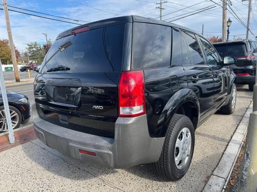 2005 Saturn Vue Base