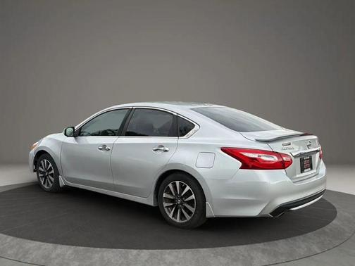 Brilliant Silver 2016 Nissan Altima 2.5 SL